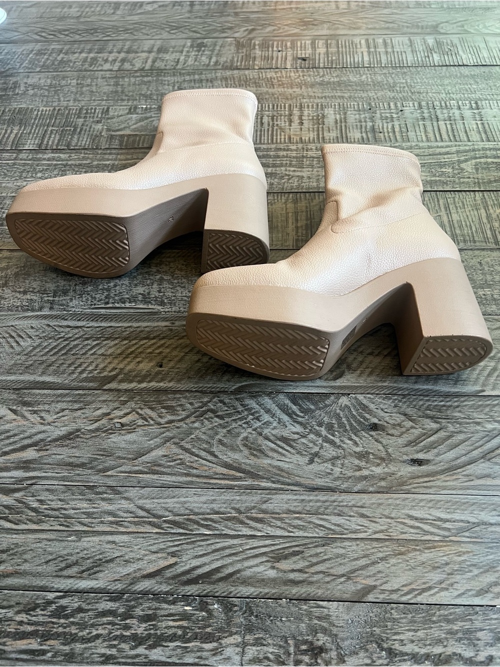 Intentionally Blank sz38 Platform Ankle Boots in Nude Tan NEW - Picture 4 of 13